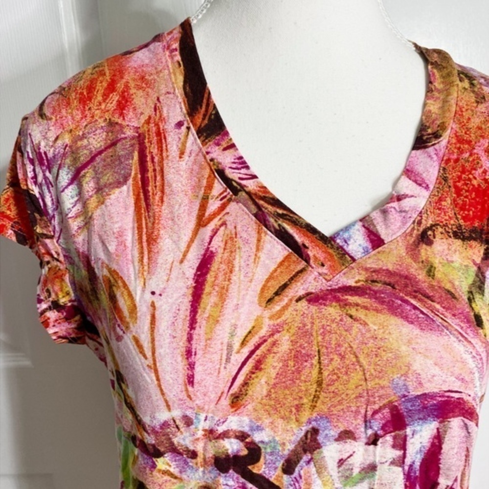 Chicos Size 1/US Medium Abstract Colorful Short Sleeve Shirt - Picture 3 of 10